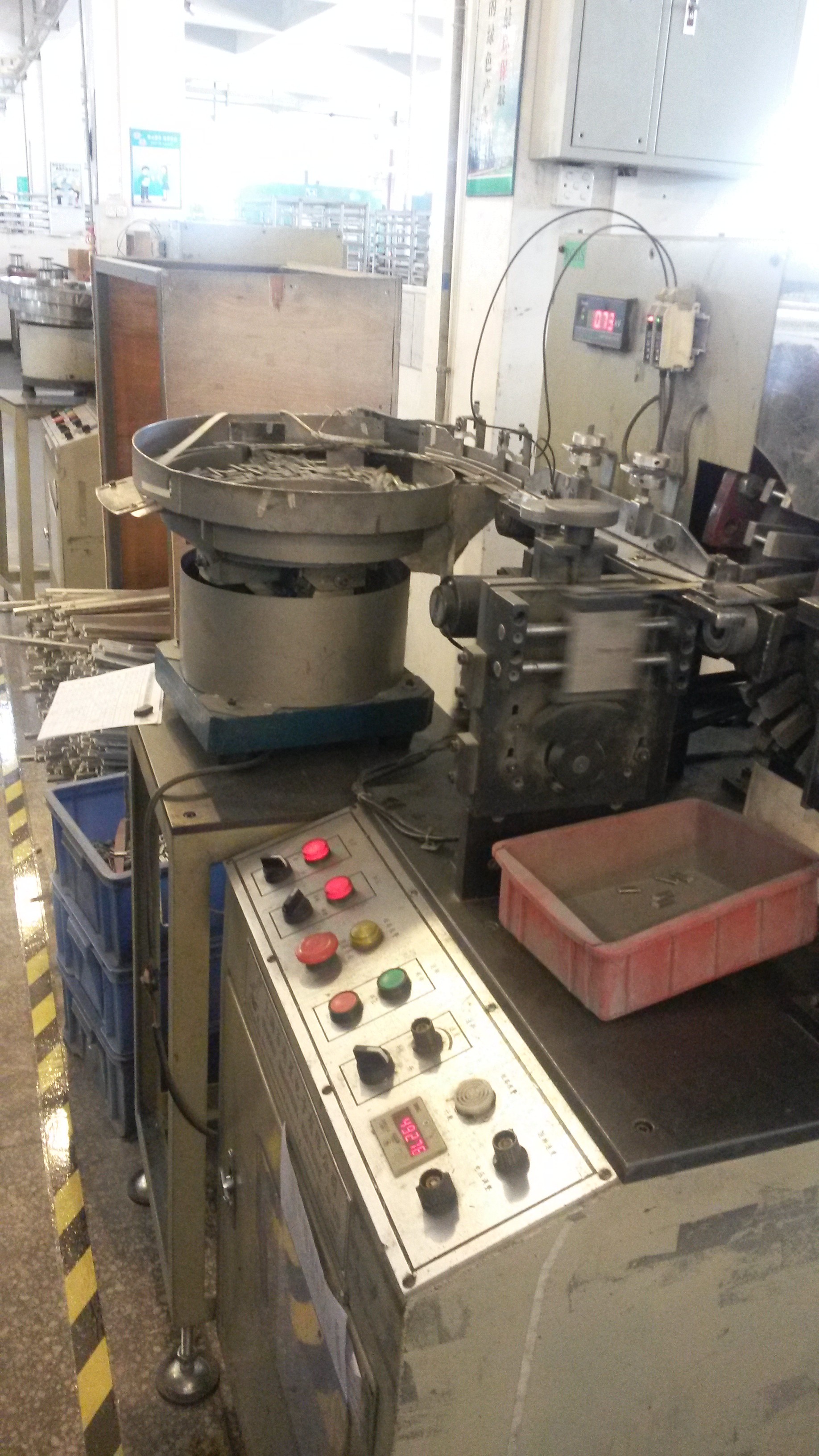 金屬化薄膜電容生產(chǎn)設(shè)備 金屬化薄膜電容生產(chǎn)設(shè)備